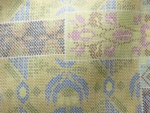 アンティーク　草花模様織り出し本場泥大島紬着物(5マルキ)